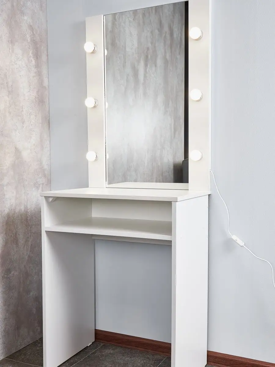 Туалетный столик с зеркалом с лампочками в раме и без | MirrorMagic