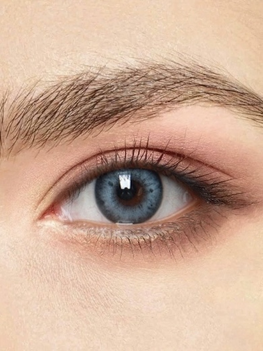 Глаза 0.3. Контактные линзы. Ring Blue Lens freshlady.