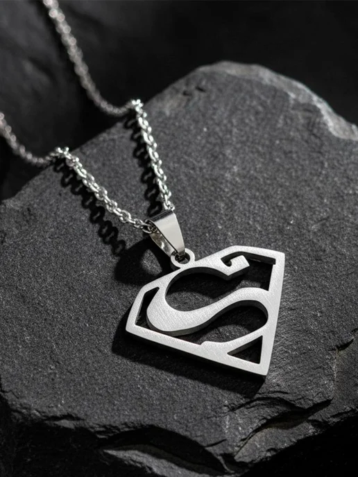 GameMerch Кулон Супермен Superman DC Comics из нержавеющей стали, серый