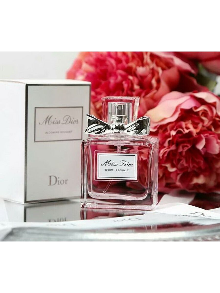 Miss blooming bouquet. Miss Dior Blooming Bouquet Мисс диор. Парфюм Miss Dior Blooming Bouquet. Парфюм Мисс диор Блуминг. Кристиан диор Блуминг букет.